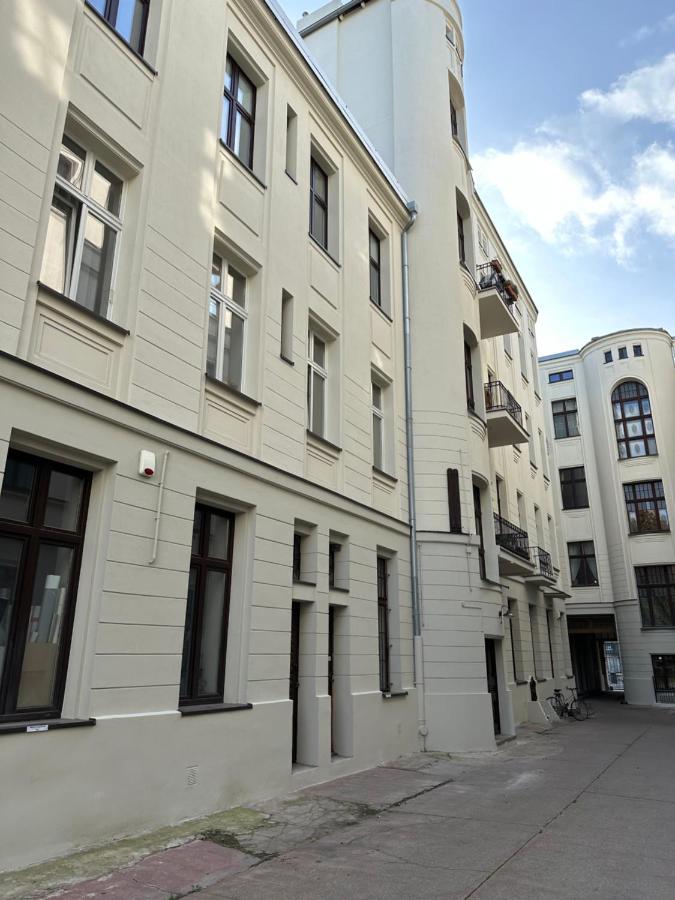 P-122 Piotrkowska Apartment. Lodz  Exterior photo